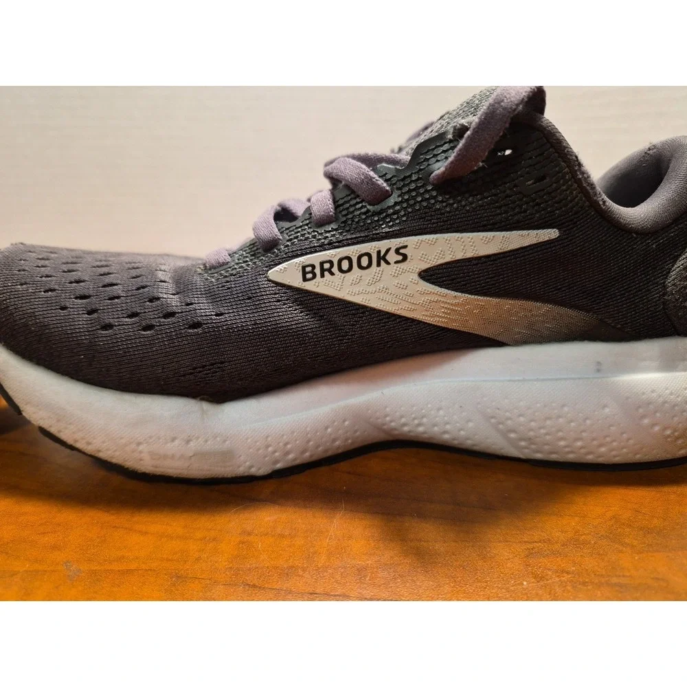 Brooks ghost 16